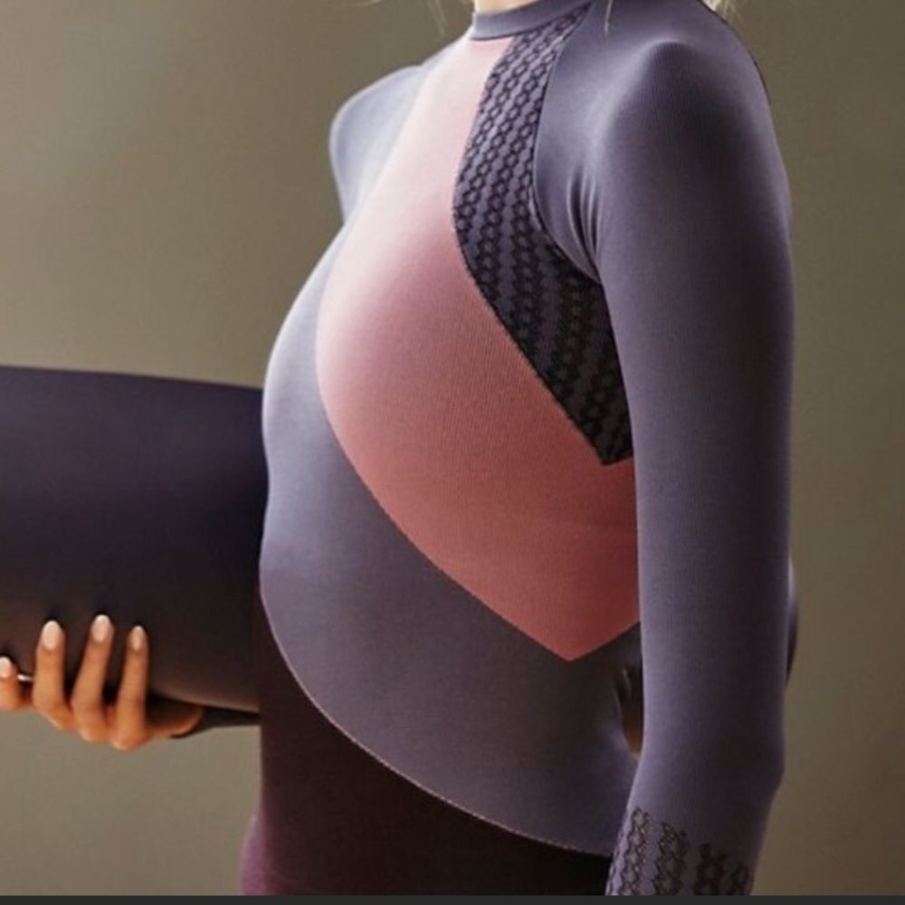 NWT $78 Free People | Movement | Watch & Learn | Layering Light Compression - Picture 3 of 8